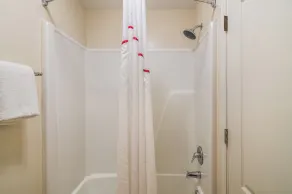 Red Roof Inn & Suites Pensacola East - Milton - Badrum