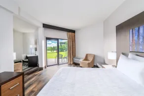 Aiden by Best Western Warm Springs Hotel and Event Center - Chambre