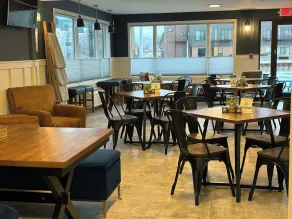 Harbor Winds Hotel - Restaurant