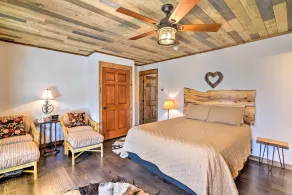Pet-friendly Fair Play Getaway w/ Boat Dock! - Rum