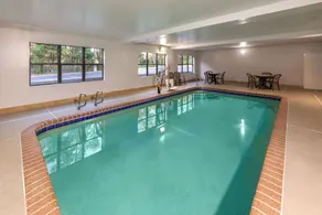 La Quinta by Wyndham Snellville - Stone Mountain - Piscina