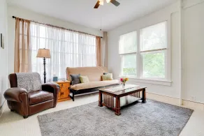 Downtown Schertz Vacation Rental Near Restaurants! - Interior