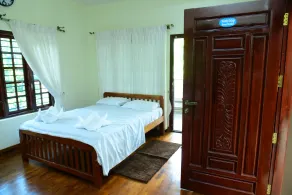 Serenity Cottage Luxury Homestay - Room