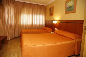 Hotel HHB Pontevedra Confort - Room