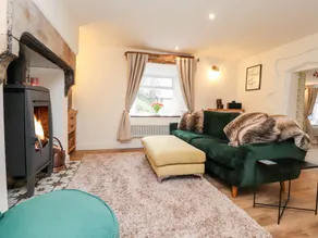 Tilly's Place - Interior