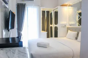Stylish Studio Apartment at Serpong M-Town Residence By Travelio - Rum