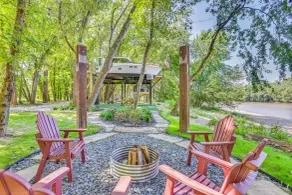 Hot Tub! Waverly Riverfront Converted Boat Cabin - Interior