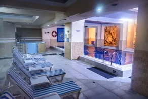 Hotel Kirci Thermal & Spa - Piscina