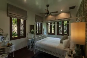 Howie's HomeStay - Chambre