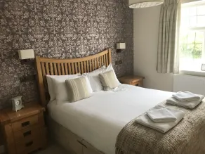 Fox and Goat - Room