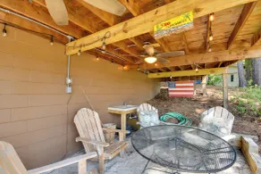 Beautiful Lakefront Home with Plenty of Space! - Intérieur