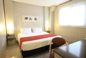 Hotel Confiance Batel - Room