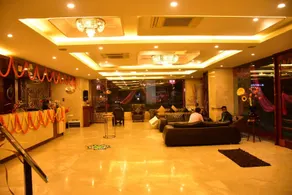 Hotel Cambean - Lobby sitting area