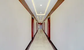 Treebo The Meridian, 10 Mins To Mahatma Gandhi Park - Lobby