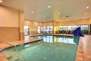 Holiday Inn - Salem by IHG - Piscine