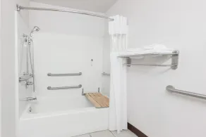 Microtel Inn & Suites by Wyndham Ardmore - Salle de bain