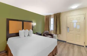 Extended Stay America Suites - St Louis - Westport - E Lackland Rd - Room