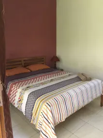 Aloha Hotel Yogyakarta - Zimmer