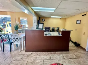 Americas Best Value Inn Franklin - Rezeption