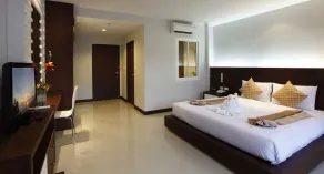 Nize Hotel - Chambre