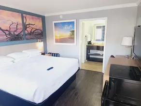 Days Inn by Wyndham Pensacola - Historic Downtown - Chambre