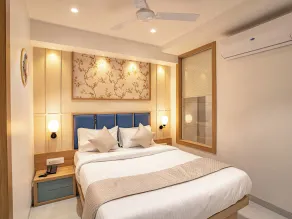 Hotel Supreme Inn - Room