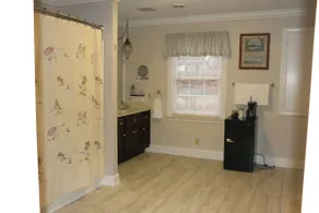 Cedar Grove Inn - Bathroom