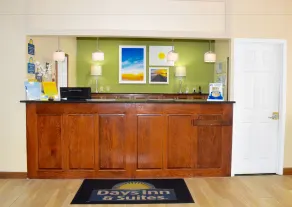 Days Inn & Suites by Wyndham Tucker/Northlake - Réception