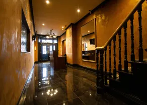 The Hadley Hotel - Lobby