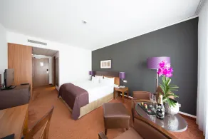 Dorint Hotel am Dom Erfurt - Chambre