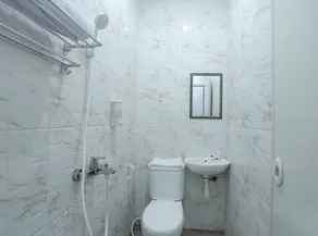 ratana cengkareng syariah - Bathroom