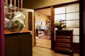 Hostel Tomal - Interior entrance