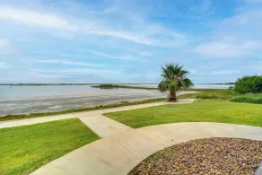 Waterfront Home w/ Deck & Views on Copano Bay! - Innenbereich