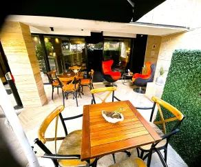 The Place Suit & Apartments - Restaurant