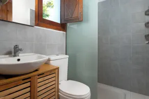 Arte Lindos Suites - Bad