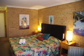 White Lanterns Motel - Room