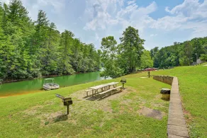Spring Cabin Hiking & Boating at Philpott Lake - Innenbereich