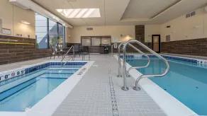 Fairfield Inn & Suites by Marriott Penticton - Piscine