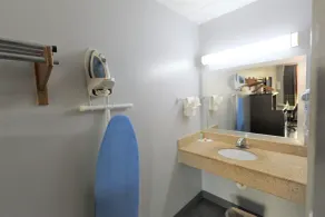 Super 8 by Wyndham Manassas - Salle de bain