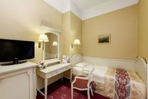 Danubius Hotel Astoria City Center - Room