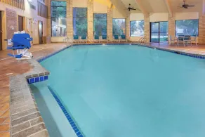 AmericInn by Wyndham Delafield-Milwaukee - Piscine
