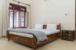 Crystal Homestay by StayVista - 4BR - Zimmer