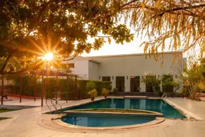 Aureva Raj Bagh Retreat - Pool