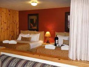 The River's Edge Motel Lodge & Resort - Rum