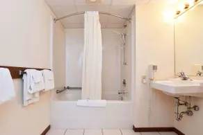Travelodge by Wyndham Ishpeming/Marquette - Badeværelse