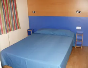 Mobilheim mit Grill und Garten - Zimmer
