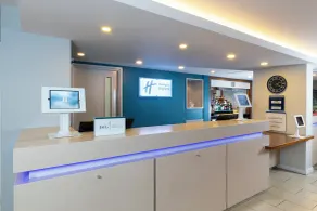 Holiday Inn Express Birmingham Oldbury by IHG - Reception