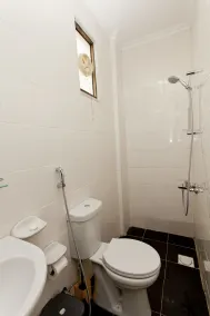 Arab Divers - Room