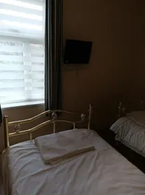Swan Inn, Heathrow Airport - Room