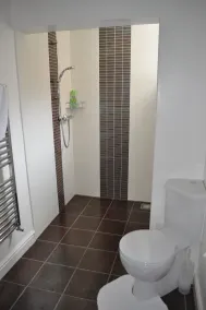 Avoncot Guest House - Baño